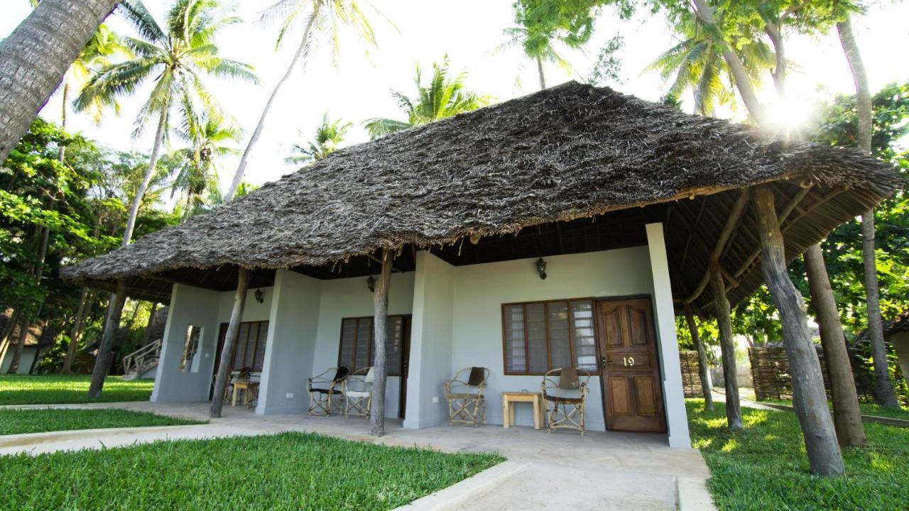 Ndame Paje Hotel Exterior photo
